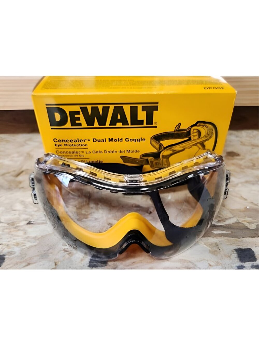 Concealer Clear Anti-Fog Dual Mold Safety Goggle, Clear Lens